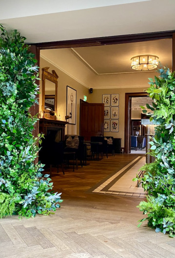 Foliage Columns